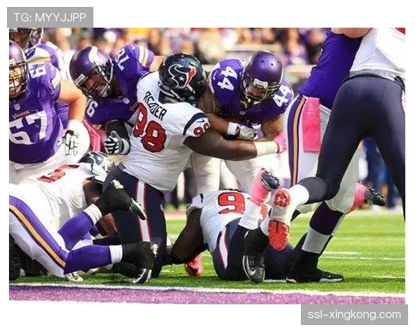 牛仔队防守组补充强援焕然一新 威廉姆斯展现统治级表现